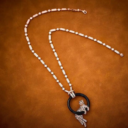 [⭐⭐JeweliWhal jewelrys]NEW BLACK CIRCLE PANTHER FULL DIAMOND NECKLACE