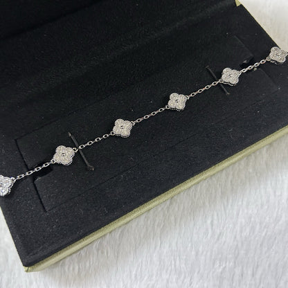 [⭐⭐JeweliWhal]CLOVER 6 MOTIF DIAMOND BRACELET