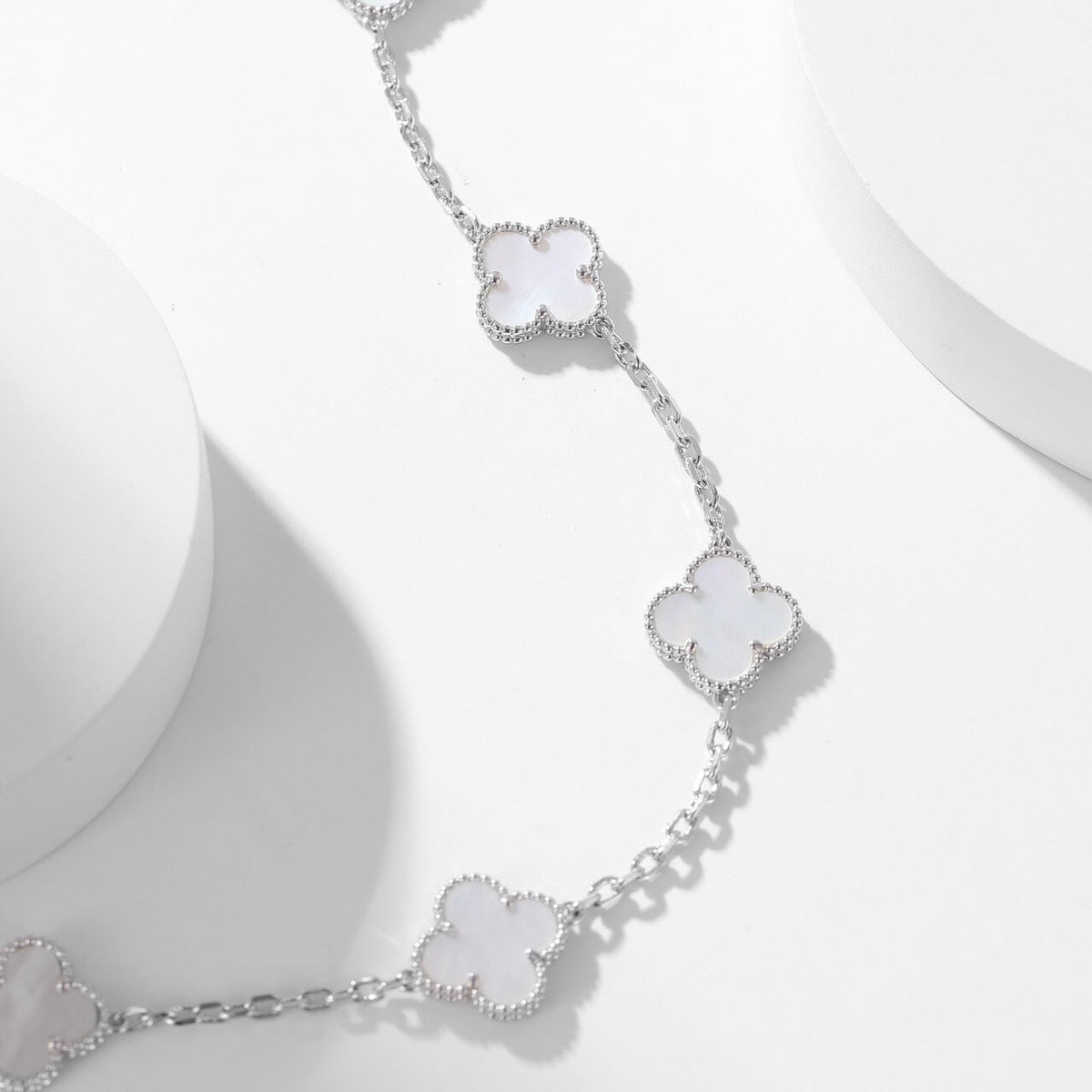[⭐⭐JeweliWhal]CLOVER 10 MOTIFS WHITE MOTHER OF PEARL NECKLACE