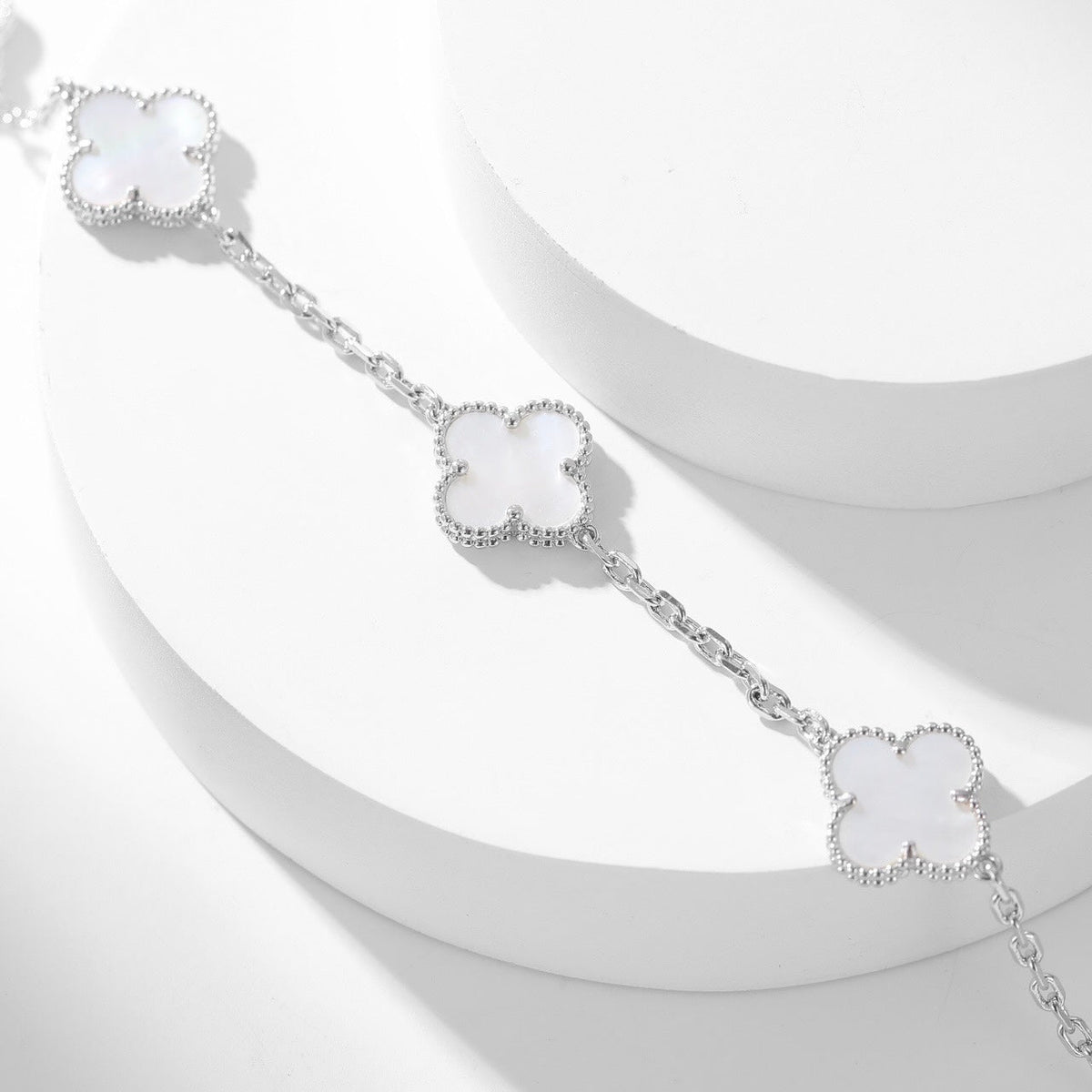 [⭐⭐JeweliWhal]CLOVER 10 MOTIFS WHITE MOTHER OF PEARL NECKLACE