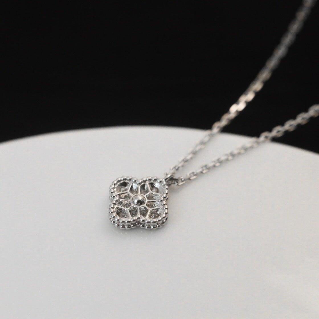 [⭐⭐JeweliWhal]クローバーミニ 9.5MM ダイヤモンドネックレス