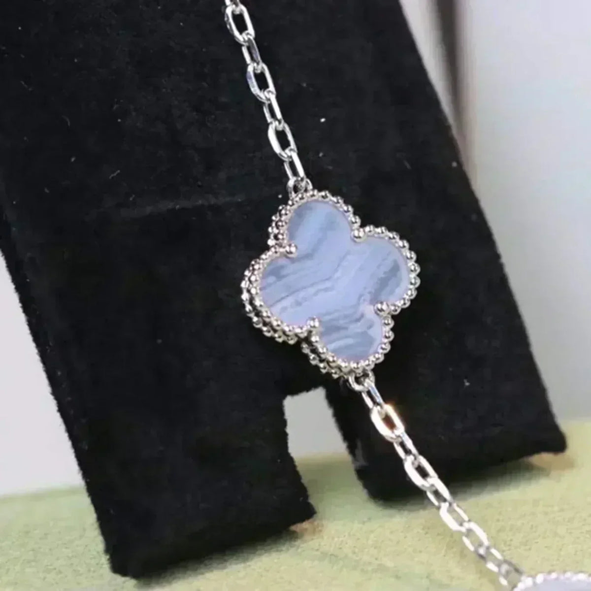 [⭐⭐JeweliWhal] CLOVER 5 MOTIF PURPLE CHALCEDONY BRACELET COLLECTION