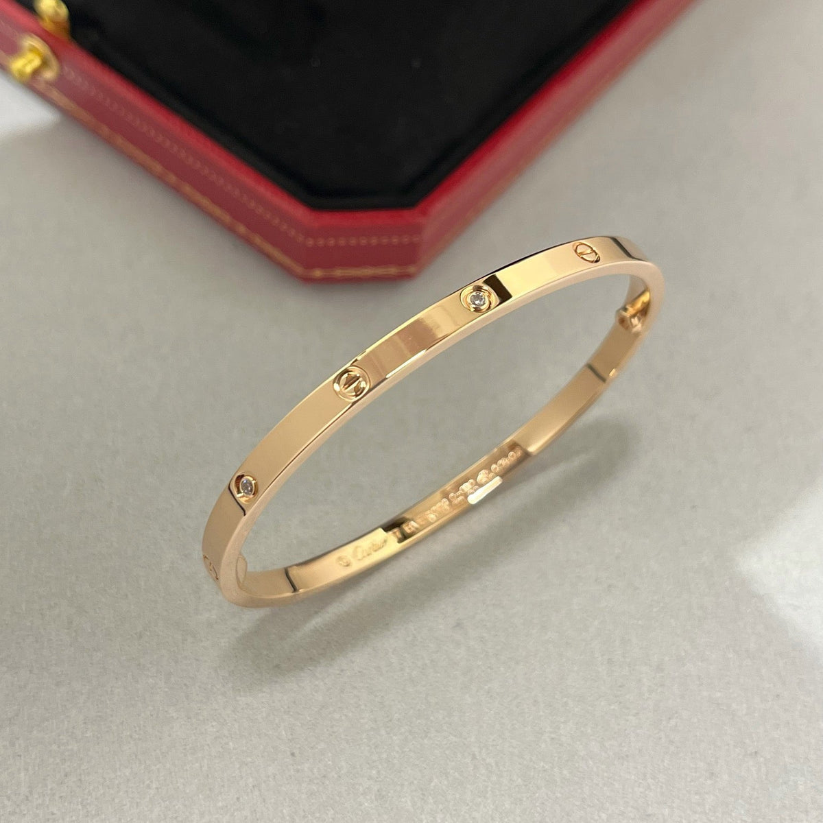 [⭐⭐JeweliWhal]LOVEブレスレット 3.65mm ダイヤモンド6石