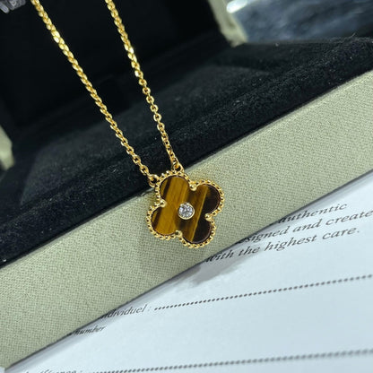 [⭐⭐JeweliWhal]CLOVER 15MM DIAMOND AND YELLOW TIGER'S EYE AGATE necklace