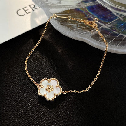 [⭐⭐JeweliWhal]LUCKY WHITE MOP PLUM BLOSSOM  BRACELET