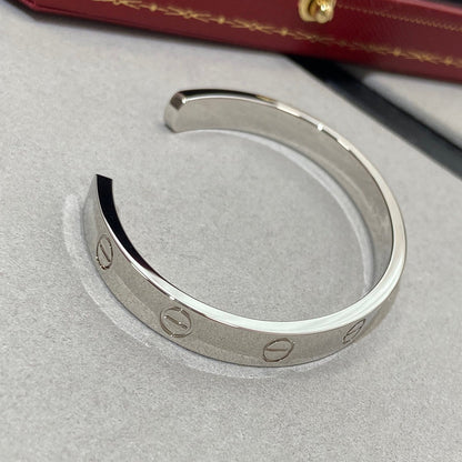 [⭐⭐JeweliWhal]LOVE ブレスレット 6.1mm 1ダイヤモンド オープンカフ