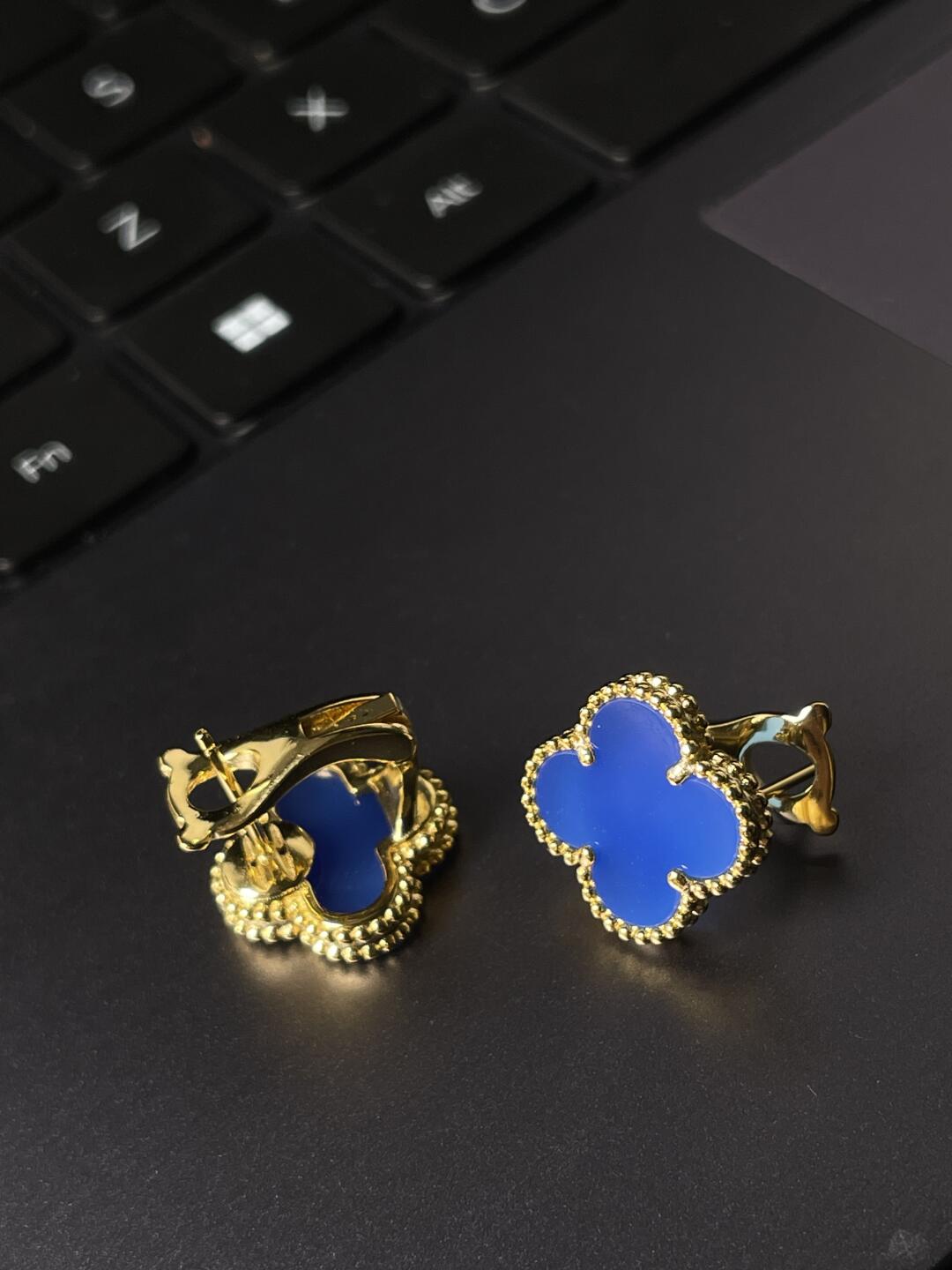 [⭐⭐JeweliWhal] CLOVER LARGE (20mm) 1 MOTIFS BLUE MOP STUD EARRINGS