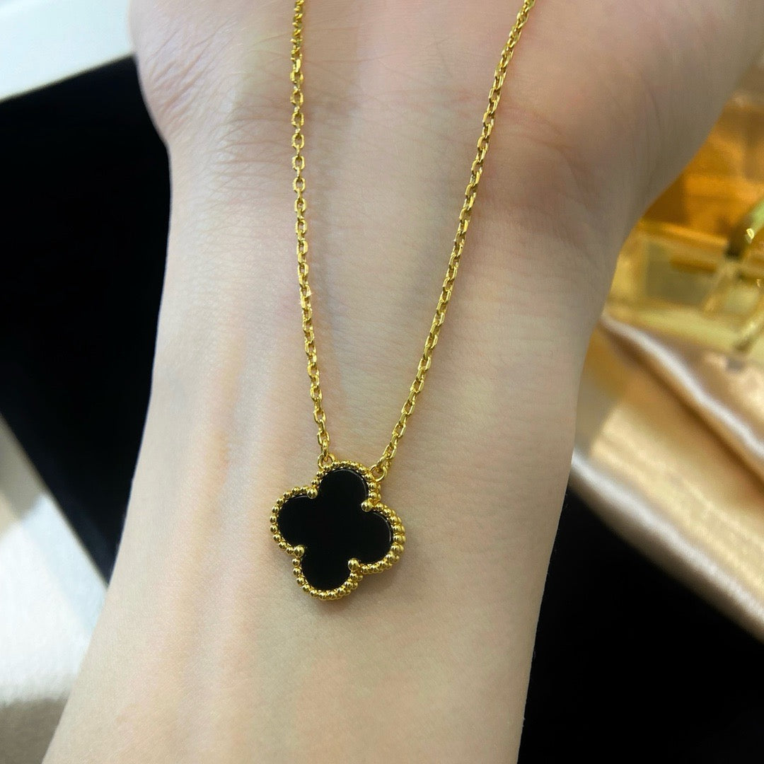 [⭐⭐JeweliWhal]CLOVER 15MM ブラックオニキス シングルフラワーネックレス
