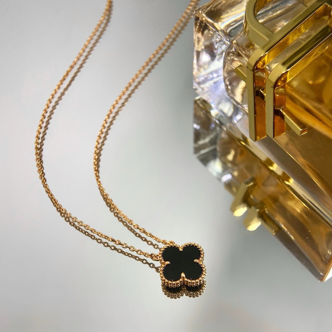 [⭐⭐JeweliWhal]CLOVER 15MM ブラックオニキス シングルフラワーネックレス