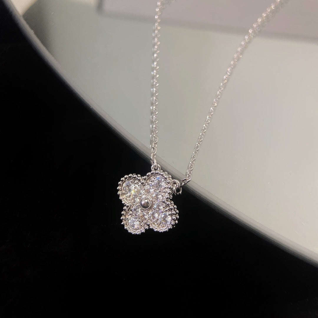 [⭐⭐JeweliWhal]CLOVER 15MM ダイヤモンド シングル フラワー ネックレス