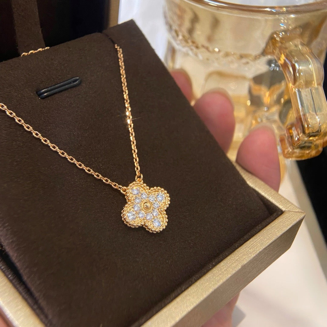 [⭐⭐JeweliWhal]CLOVER 15MM ダイヤモンド シングル フラワー ネックレス