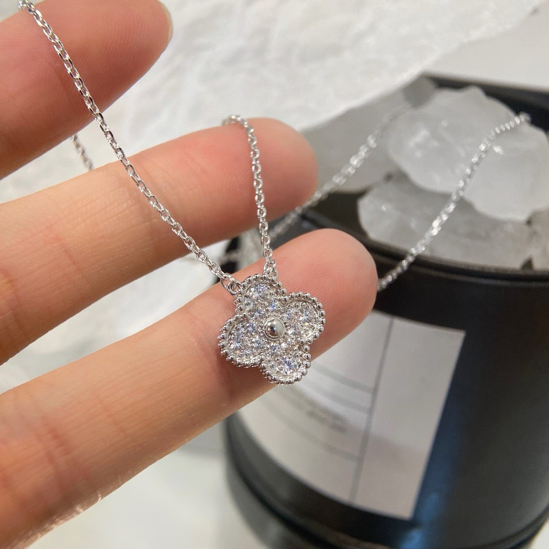 [⭐⭐JeweliWhal]CLOVER 15MM ダイヤモンド シングル フラワー ネックレス