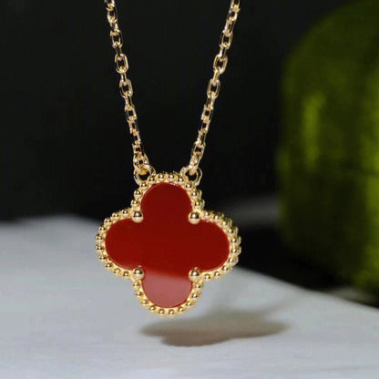[⭐⭐JeweliWhal]CLOVER 15MM CARNELIAN SINGLE FLOWER NECKLACE