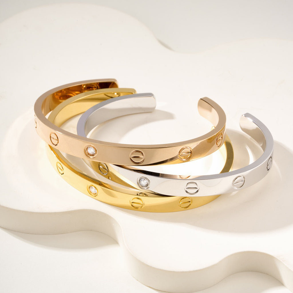 [⭐⭐JeweliWhal]LOVE ブレスレット 6.1mm 1ダイヤモンド オープンカフ