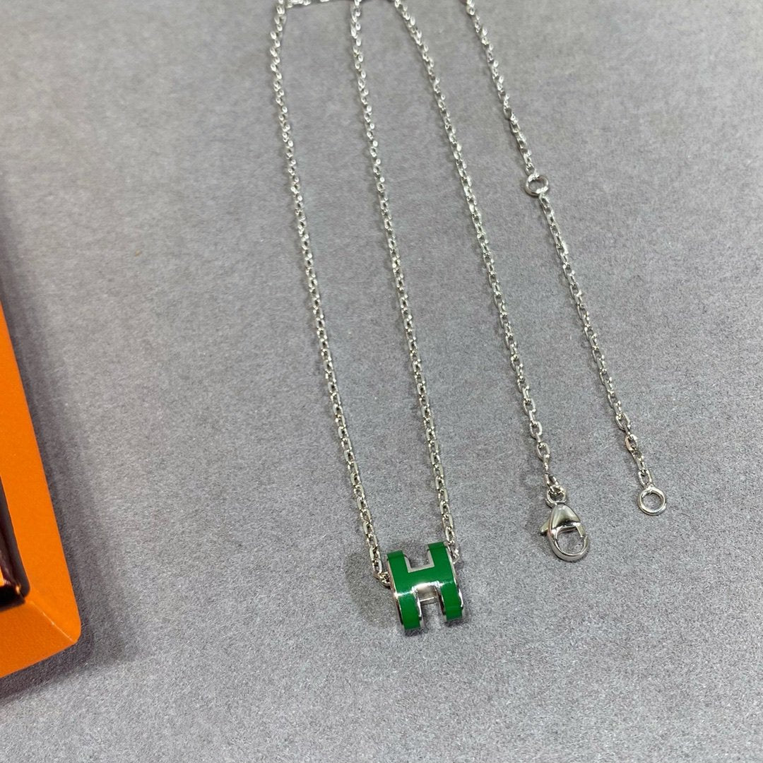 [⭐⭐JeweliWhal]POP H GREEN NECKLACE SILVER AND GOLD