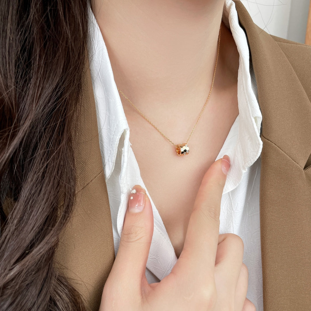 [⭐⭐JeweliWhal]BEE MINI PEDANT DIAMOND NECKLACE