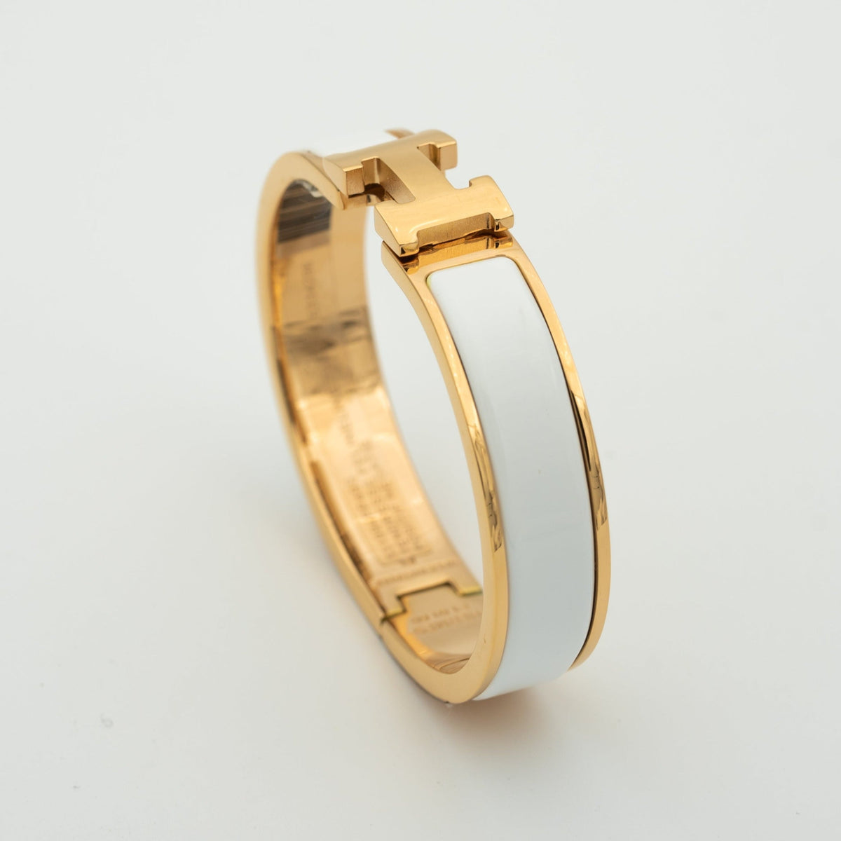 [⭐⭐JeweliWhal]H WHITE BRACELET