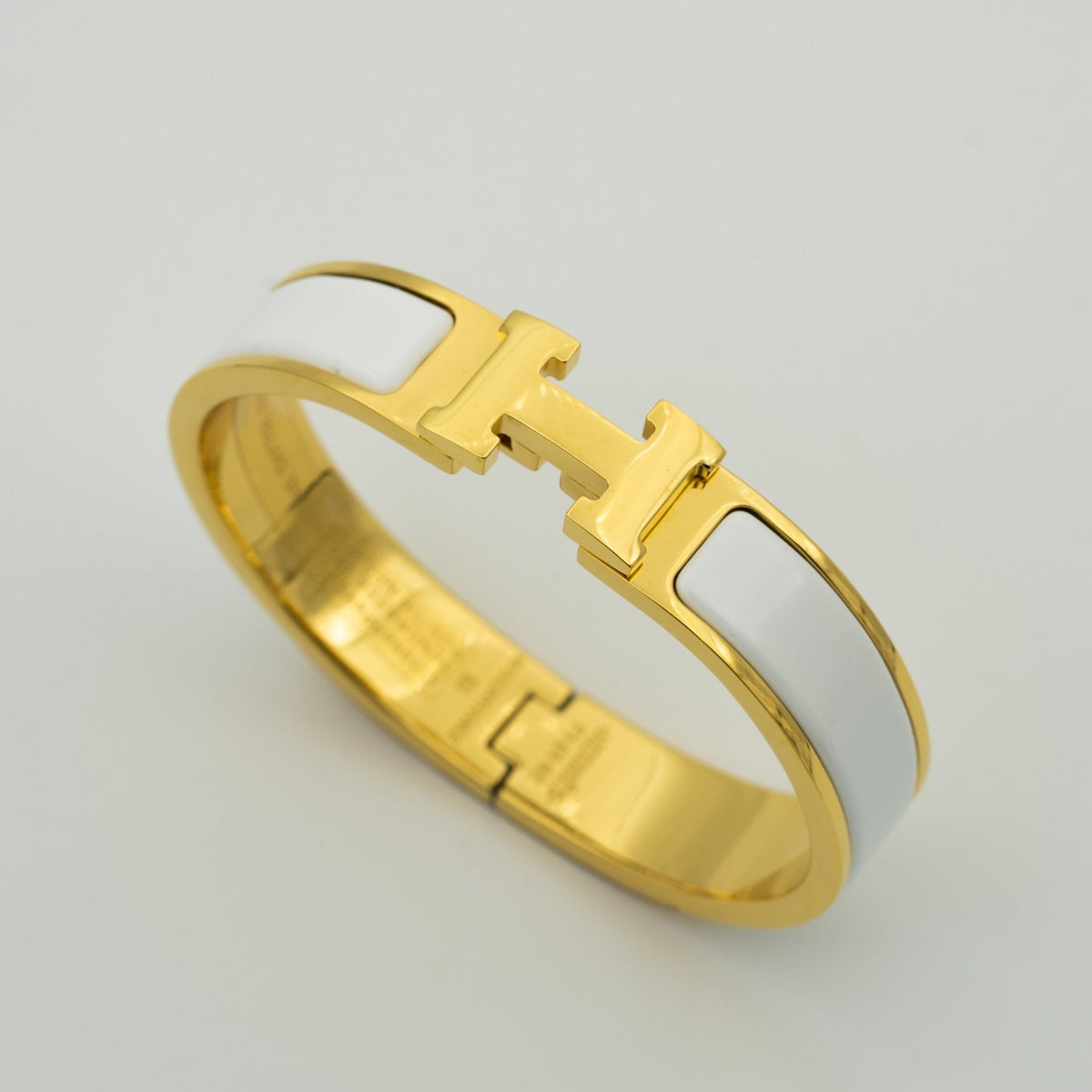 [⭐⭐JeweliWhal]H WHITE BRACELET