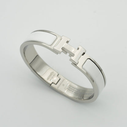 [⭐⭐JeweliWhal]H WHITE BRACELET