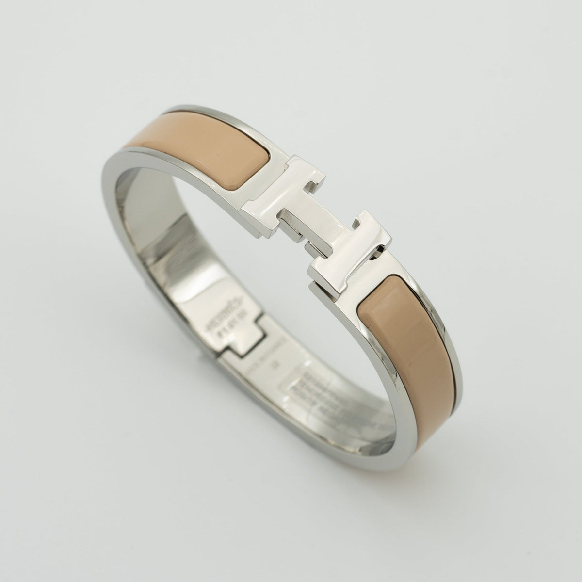 [⭐⭐JeweliWhal]H GREY BRACELET