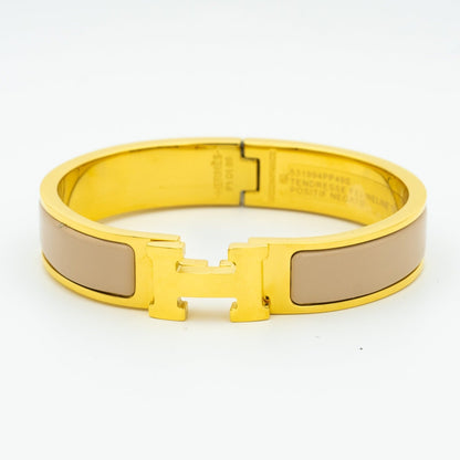 [⭐⭐JeweliWhal]H GREY BRACELET