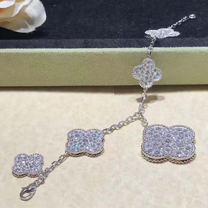 [⭐⭐JeweliWhal]CLOVER 6 MOTIFS SILVER DIAMOND BRACELET