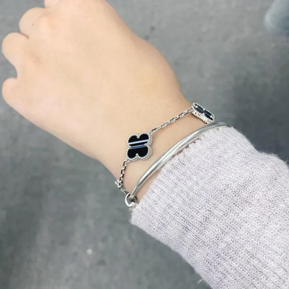 [⭐⭐JeweliWhal] CLOVER 5 MOTIF PULSAR STONE BRACELET COLLECTION