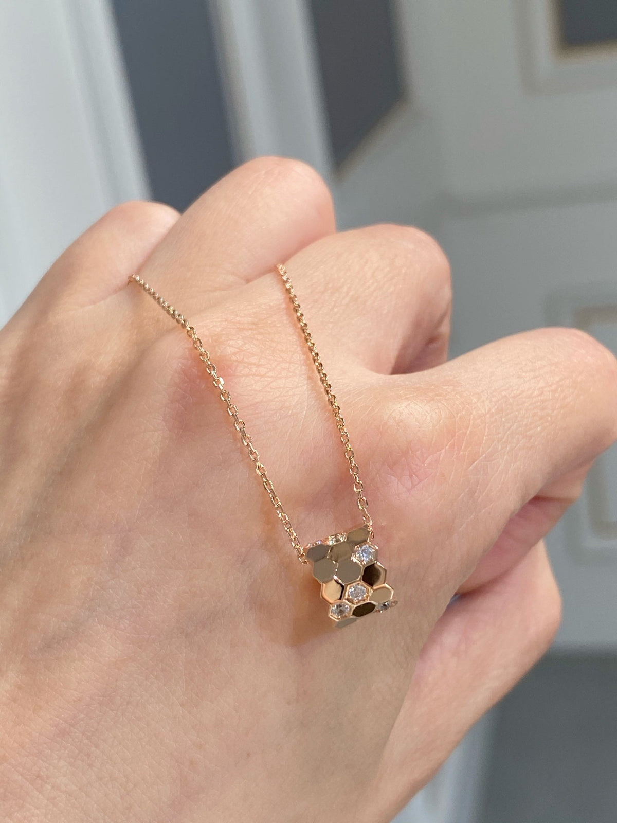 [⭐⭐JeweliWhal]BEE LOVE DIAMOND NECKLACE