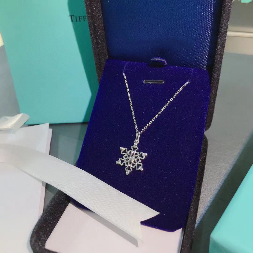 [⭐JeweliWhal]STERLING SILVER SNOWFLAKE PENDANT NECKLACE