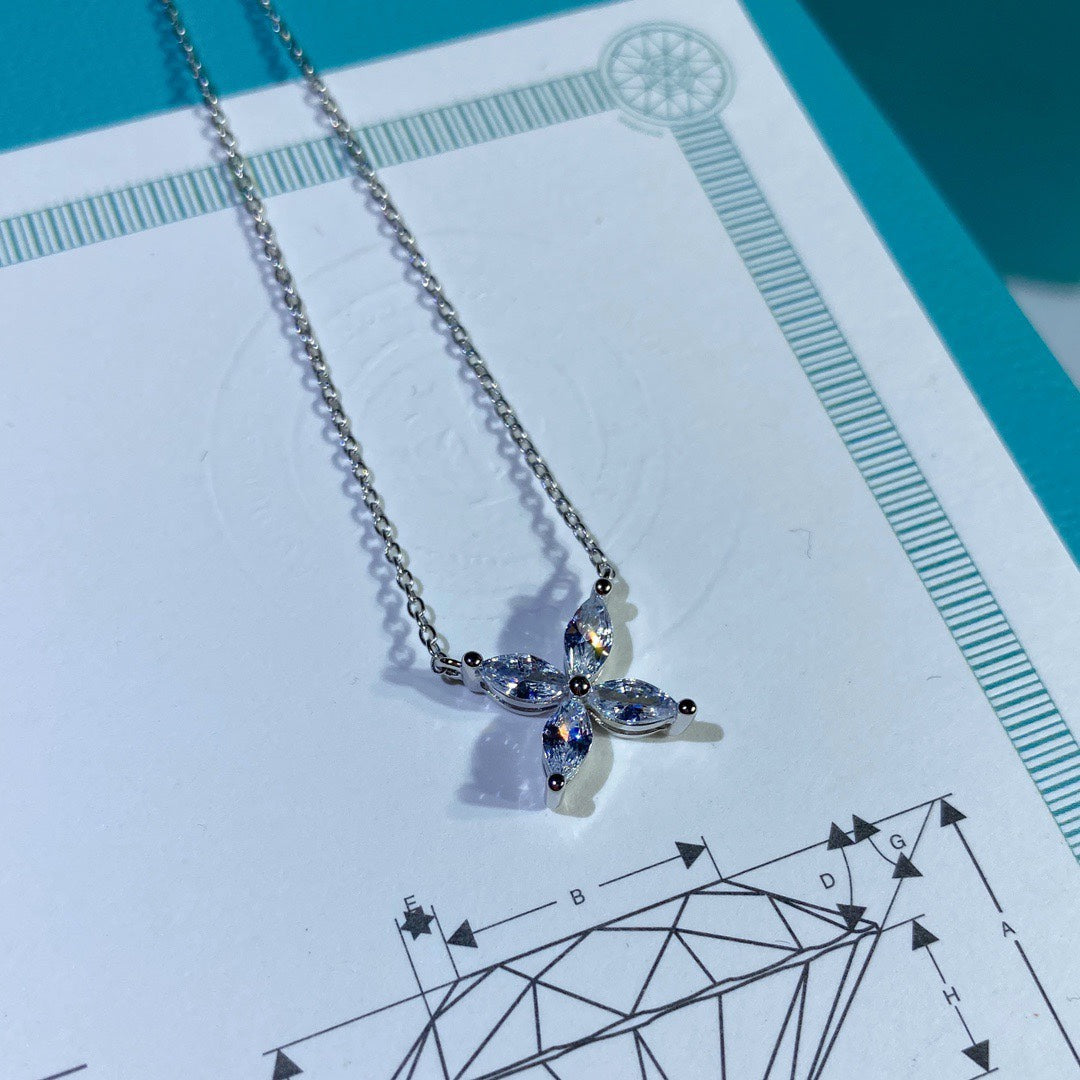 [⭐JeweliWhal]PLATINUM AND DIAMOND VICTORIA PENDANT NECKLACE