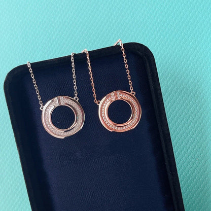[⭐JeweliWhal]DIAMOND AND MOTHER OF PEARL CIRCLE PENDANT