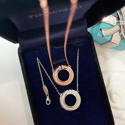 [⭐JeweliWhal]DIAMOND AND MOTHER OF PEARL CIRCLE PENDANT