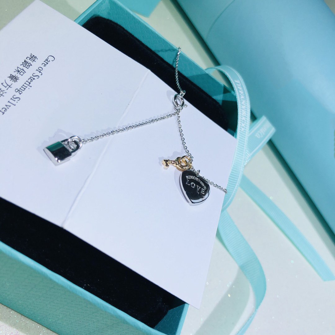 [⭐JeweliWhal]LOVE HEART TAG KEY NECKLACE