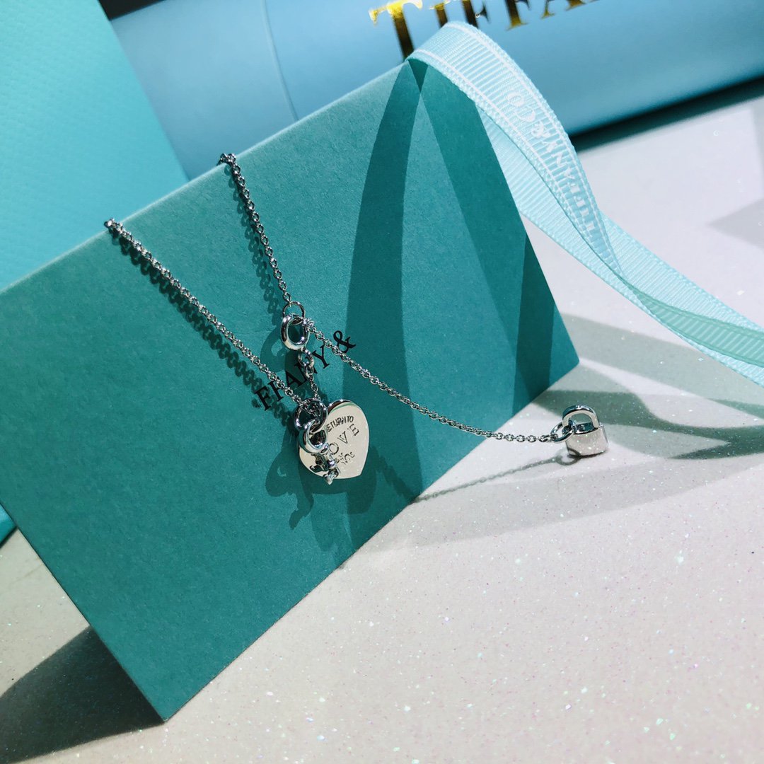 [⭐JeweliWhal]LOVE HEART TAG KEY NECKLACE