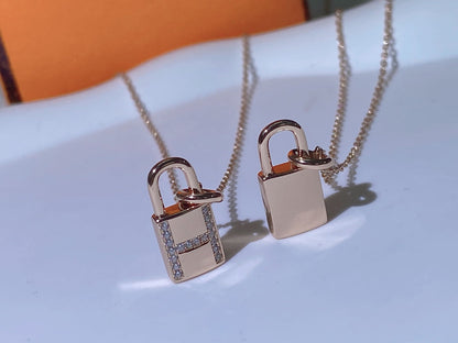 {
  "⭐⭐JeweliWhal]HM ADVANCED NICHE LOCK HEAD NECKLACE DIAMONDS"
}