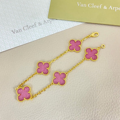 [⭐⭐JeweliWhal]NEW BUBBLE PINK ENAMEL 5-FLOWER BRACELET
