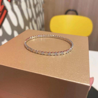 [⭐⭐JeweliWhal]BEE LOVE SILVER DIAMOND BRACELET