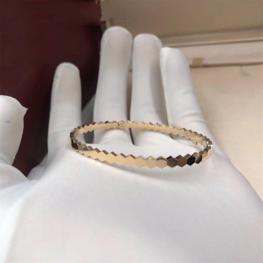 [⭐⭐JeweliWhal]BEE LOVE GOLD BRACELET