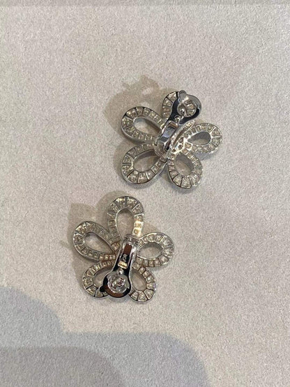 [⭐⭐JeweliWhal]FLOWERLACE EARRINGS FULL DIAMONDS