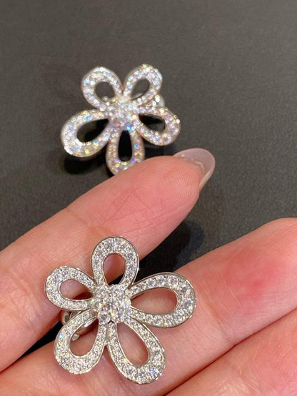 [⭐⭐JeweliWhal]FLOWERLACE EARRINGS FULL DIAMONDS