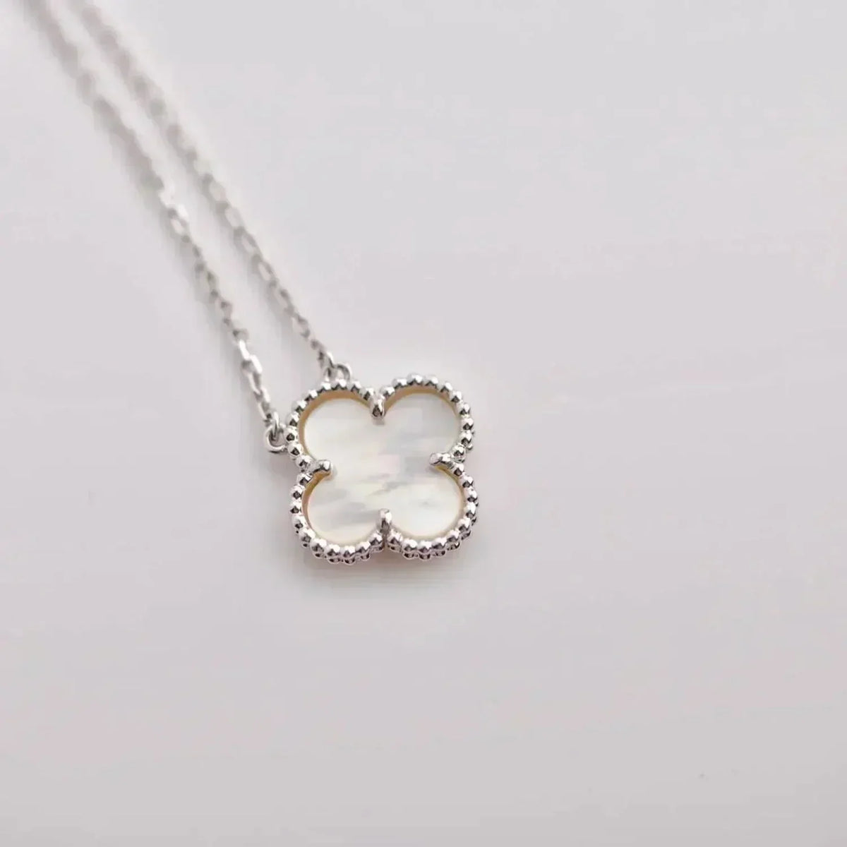 [⭐⭐JeweliWhal]CLOVER  15MM WHITE MOTHER-OF-PEARL SILVER