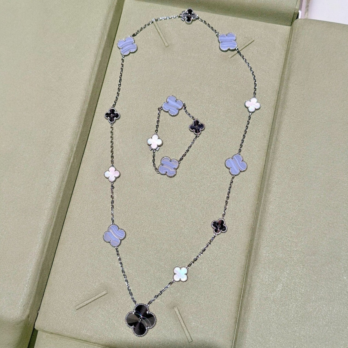 [⭐⭐JeweliWhal]取り外し可能クローバー 15(11+4) フラワーシルバーネックレスセット