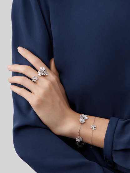 [⭐⭐JeweliWhal]FRIVOLE SILVER FLOWER DIAMOND BRACELET