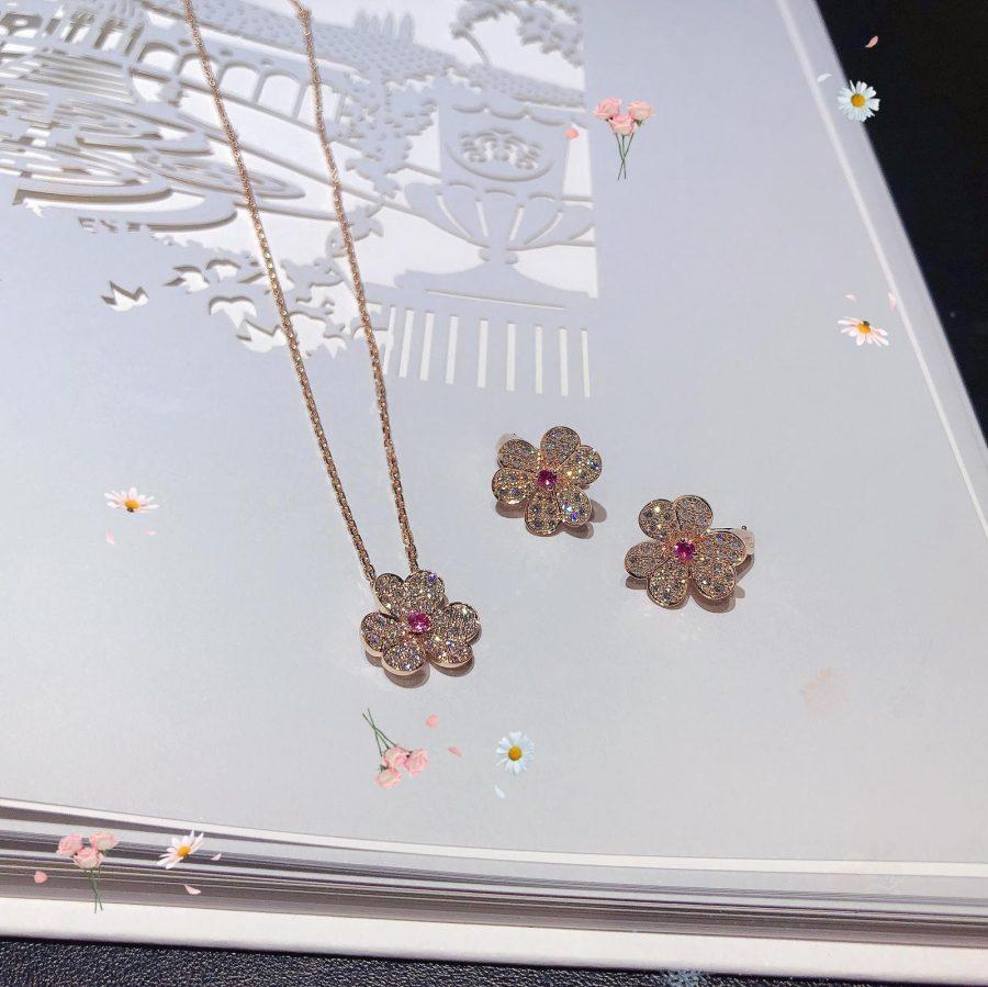 [⭐⭐JeweliWhal]FRIVOLE PINK GOLD FLOWER DIAMOND EARRINGS
