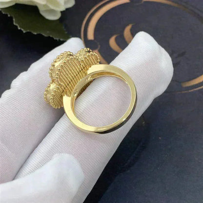 [⭐⭐JeweliWhal]CLOVER WHITE MOP RING