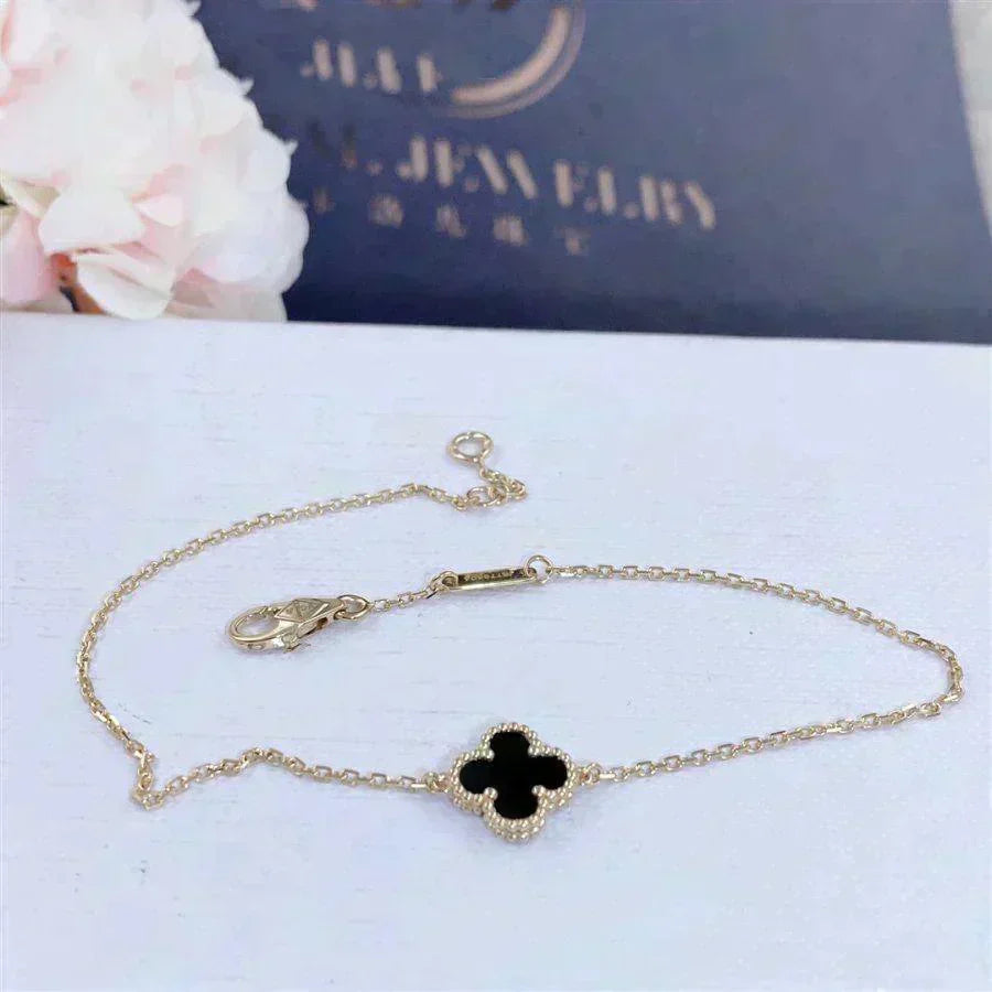 [⭐⭐JeweliWhal]CLOVER ONYX SINGLE FLOWER BRACELET