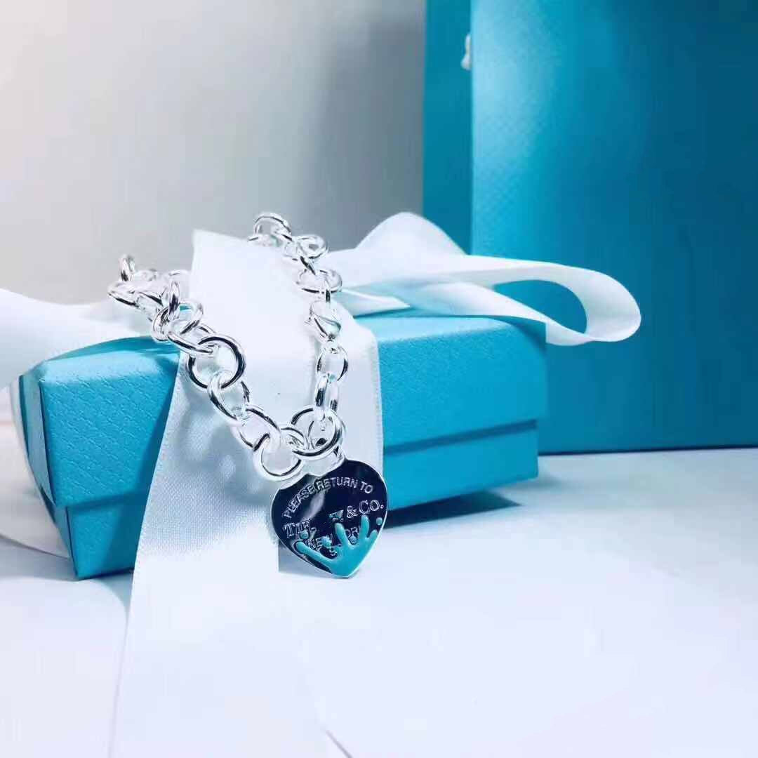 {
  "⭐JeweliWhal": "リターントゥティファニー ハートタグ ブレスレット"
}