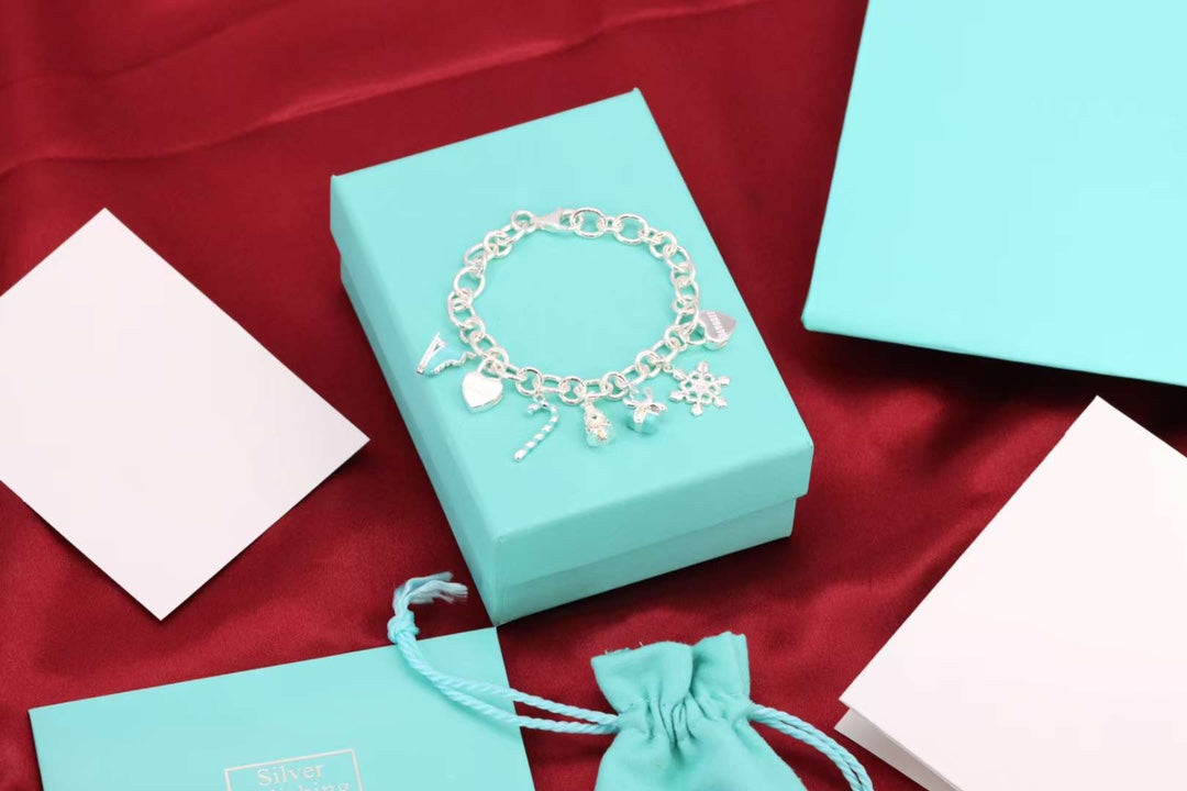 [⭐JeweliWhal]CHRISTMAS SILVER BRACELET