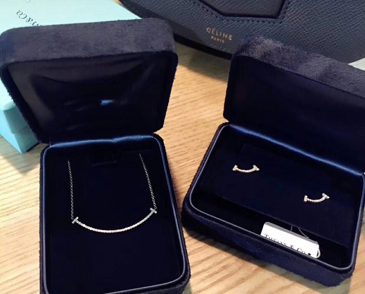 [⭐JeweliWhal]SMILE DIAMOND EARRINGS