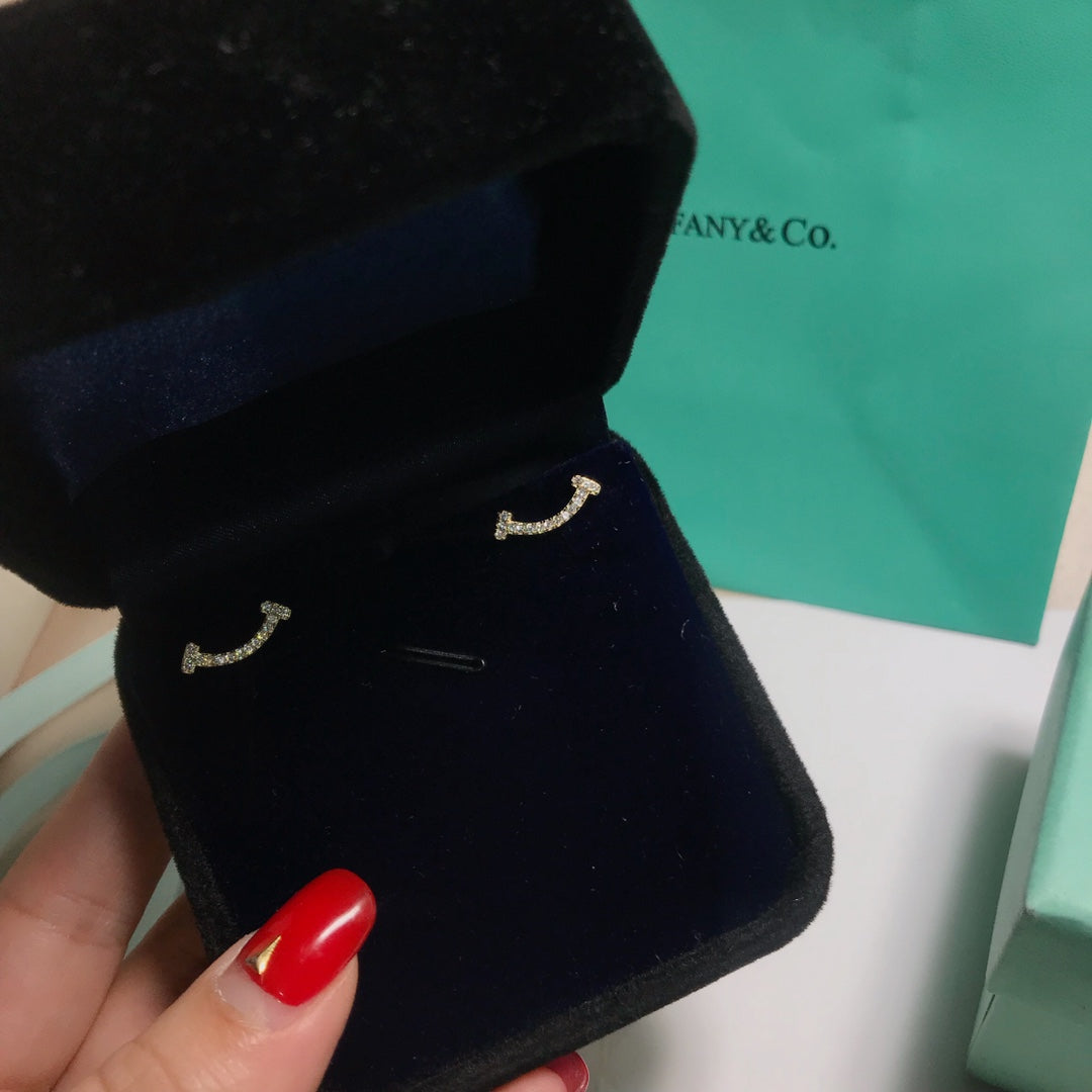 [⭐JeweliWhal]SMILE DIAMOND EARRINGS